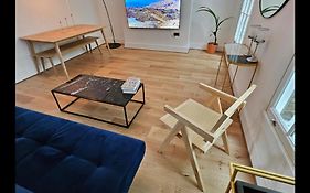 Mia Residence, Waterloo 4Bed Room Apa